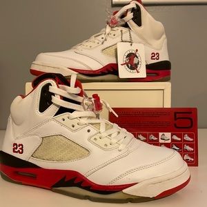 Air Jordan retro 5 fire red 2006 black Tongue